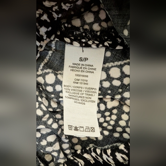 Garage Black and White Patterned Shorts 3/$20 - Picture 5 of 7